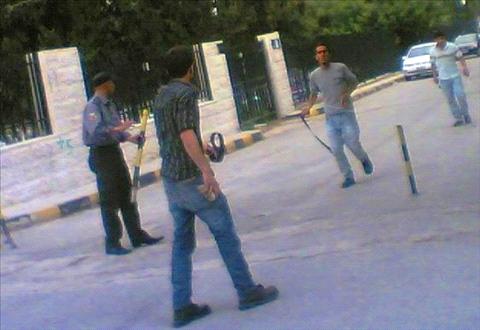 المركز الوطني يقدم وصفة للقضاء على المشاجرات الجامعية .. ويرد على تشكيك "ذبحتونا" بتقريره السنوي المركز الوطني يقدم وصفة للقضاء على المشاجرات الجامعية .. ويرد على تشكيك "ذبحتونا" بتقريره السنوي