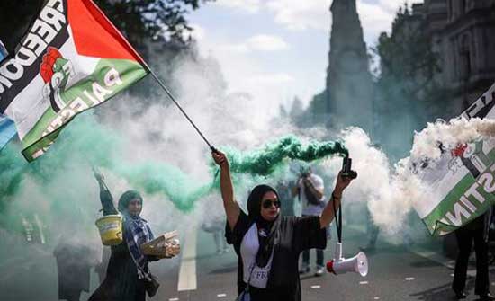 نقابة الصحفيين الفلسطينية تدعو إلى مقاطعة أخبار الرئاسة والحكومة نقابة الصحفيين الفلسطينية تدعو إلى مقاطعة أخبار الرئاسة والحكومة