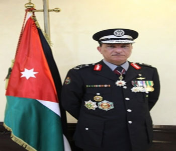 مدير عام قوات الدرك يلتقي مدير المستشفى الإماراتي في مخيم الزعتري