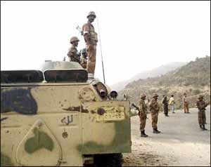 مقتل 17 متمردا والجيش اليمني يشن هجوما كثيفا على المتمردين الشيعة