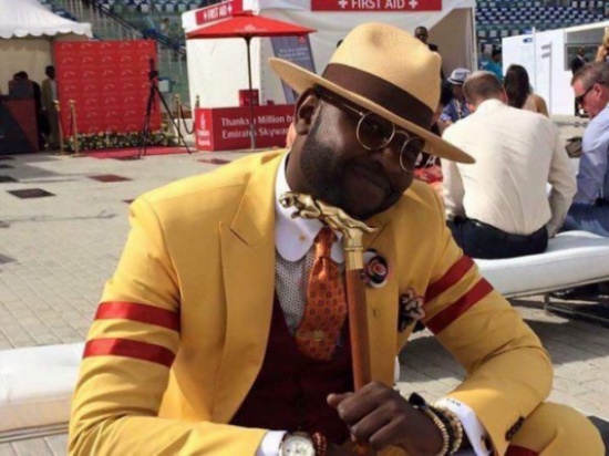 «صور» الرجل الأكثر أناقة في دبي .. سوداني!