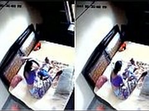 فيديو: وضع كاميرا في غرفة نومه ليكتشف صدمة