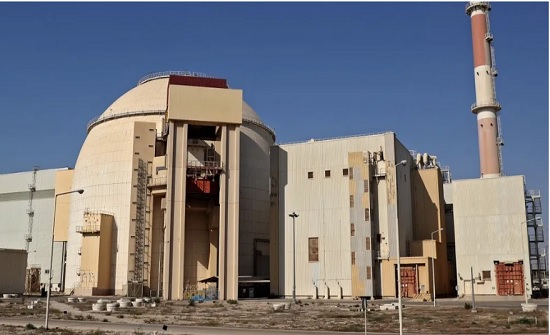 مسؤول إيراني يكشف سبب الانفجارات الغامضة في محطة بوشهر