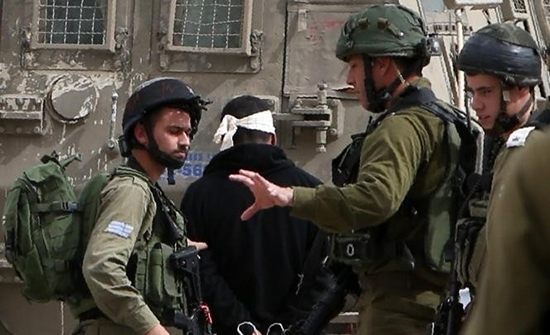 الاحتلال الاسرائيلي يعتقل 14 فلسطينيا بالضفة الغربية الاحتلال الاسرائيلي يعتقل 14 فلسطينيا بالضفة الغربية