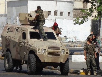 تنظيم القاعدة يتبنى الهجومين الانتحاريين في جنوب شرق اليمن تنظيم القاعدة يتبنى الهجومين الانتحاريين في جنوب شرق اليمن