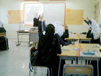 "معلمة" تتعرض للضرب المبرح من قريبات طالبة في الفحيص "معلمة" تتعرض للضرب المبرح من قريبات طالبة في الفحيص