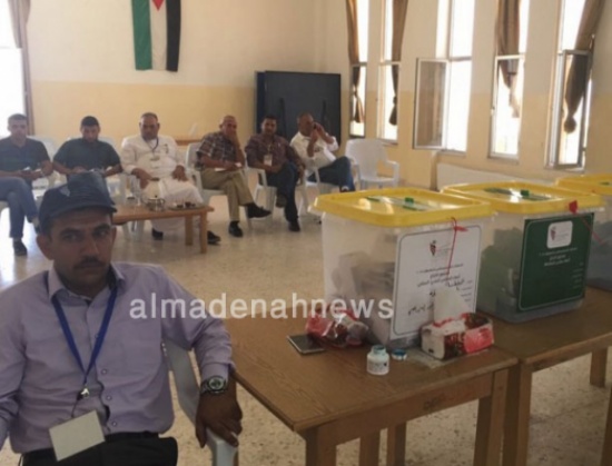 ناخبون في كفرابيل يطالبون بزيادة خلوات الاقتراع ناخبون في كفرابيل يطالبون بزيادة خلوات الاقتراع