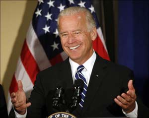 بايدن يحض العراق على ان يكون "اكثر سخاء" في التراخيص النفطية