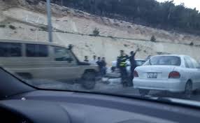 3 اصابات بحادث تصادم 4 مركبات  في شارع الجامعة