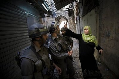 شاهد صور جديدة .. المقدسيون ينتفضون على تدنيس "اليهود" للمسجد الاقصى .. والاردن يستدعي القائم بالاعمال الاسرائيلي في عمان شاهد صور جديدة .. المقدسيون ينتفضون على تدنيس "اليهود" للمسجد الاقصى .. والاردن يستدعي القائم بالاعمال الاسرائيلي في عمان