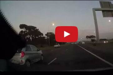 ​شاهد.. سيارة "كشف" تقذف قائدها بعد حادث عنيف​