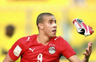 زيدان يعلن عودته للفراعنة أمام زامبيا والجهاز الفني ينفي زيدان يعلن عودته للفراعنة أمام زامبيا والجهاز الفني ينفي