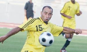 اتحاد كرة القدم يوقف الزبون والدردور اتحاد كرة القدم يوقف الزبون والدردور