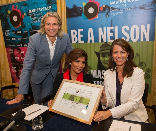 بالصور: أصالة سفيرة للسلام في العاصمة الهولندية أمستردام