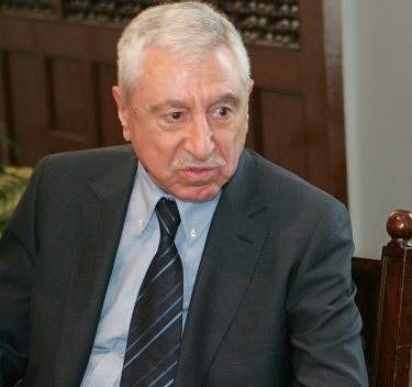 إصابة نايف حواتمة في انفجار دمشق