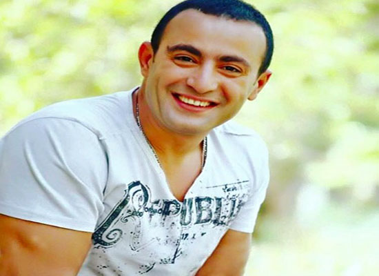 شاهد الشبه بين أحمد السقا ونجله ياسين (صورة) شاهد الشبه بين أحمد السقا ونجله ياسين (صورة)