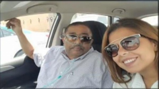 كابتن طائرة لزوجة مريض: “موتيه في مصر إنتو هتقرفونا” “شاهد” كابتن طائرة لزوجة مريض: “موتيه في مصر إنتو هتقرفونا” “شاهد”