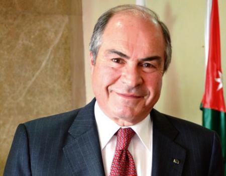 رئيس الوزراء يقرر تقديم دعم مالي لجمعيات ترعى كبار السن