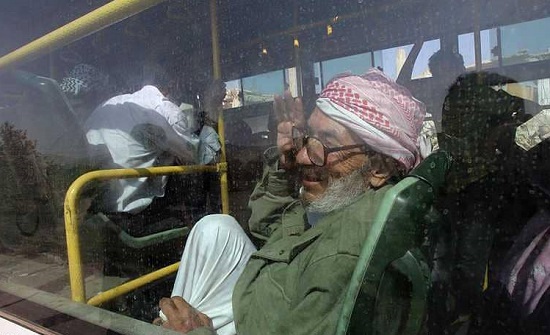 دمشق تمنع عودة نازحين إلى داريا والقابون.. وتواصل "الهدم"