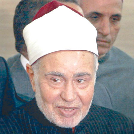  بعد قراره بمنع النقاب ..الأخوان المسلمين يطالبون بعزل  طنطاوي 