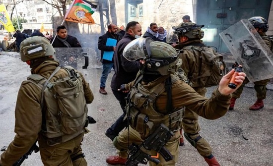 إصابة 10 فلسطينيين برصاص الاحتلال الإسرائيلي شمالي الضفة إصابة 10 فلسطينيين برصاص الاحتلال الإسرائيلي شمالي الضفة