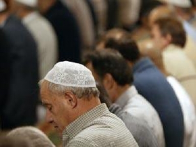 مسلمو السويد يصومون 21 ساعة يومياً مسلمو السويد يصومون 21 ساعة يومياً