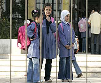 انفلونزا الخنازير تنتقل من عمان الى طفلين في اربد عن طريق الطلبة انفلونزا الخنازير تنتقل من عمان الى طفلين في اربد عن طريق الطلبة