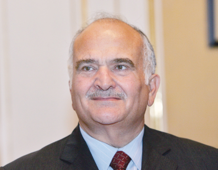 الأمير الحسن يدعو طلبة "الأميرة سمية" للعمل في الحيز المتميز