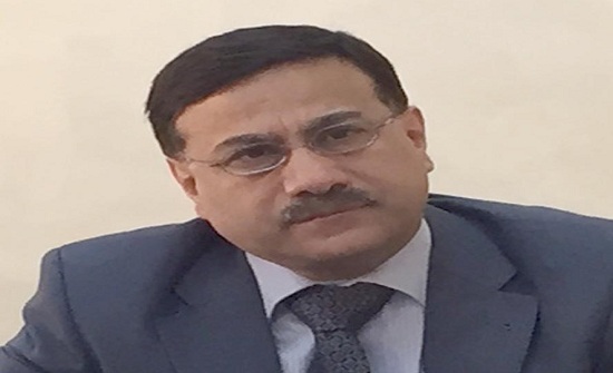 المالية تجتمع مع ممثلي السيارات وتصور لمراجعة قرار الرسوم الاسبوع المقبل