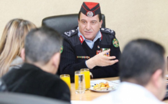 مدير الامن العام يلتقي مرتبات قيادة امن اقليم الجنوب مدير الامن العام يلتقي مرتبات قيادة امن اقليم الجنوب