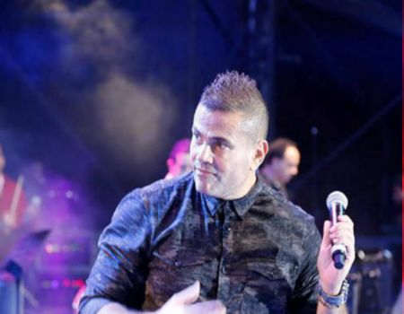 عمرو دياب: «ماكلش فراخ ولحمة من 13 سنة»