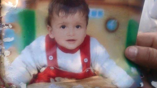 استشهاد رضيع فلسطيني جراء احراق مستوطنين لمنزله في نابلس استشهاد رضيع فلسطيني جراء احراق مستوطنين لمنزله في نابلس