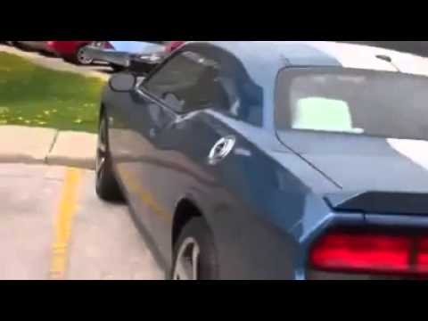 أغرب سيارة رياضية.. تظهر من كل جهة بلون مختلف