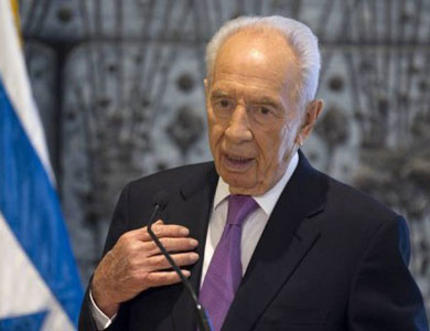 بيريز: إذا امتلكت إيران القنبلة الذرية فكل دول المنطقة ستحذو حذوها