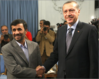 أردوغان يؤيد النووي الإيراني أردوغان يؤيد النووي الإيراني