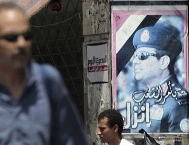 السلفيون المصريون منقسمون حول دعم السيسي السلفيون المصريون منقسمون حول دعم السيسي