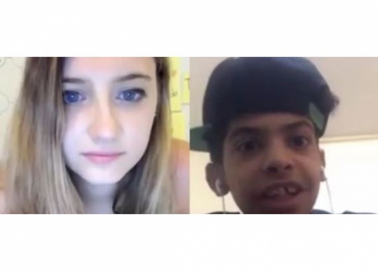 "كريستينا وأبو سن".. قصة حب بين مراهق سعودي وفتاة أميركية لا يفهمان بعضهما!