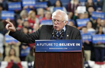 ساندرز يفوز على كلينتون بانتخابات الحزب الديمقراطي في الاسكا وولاية واشنطن