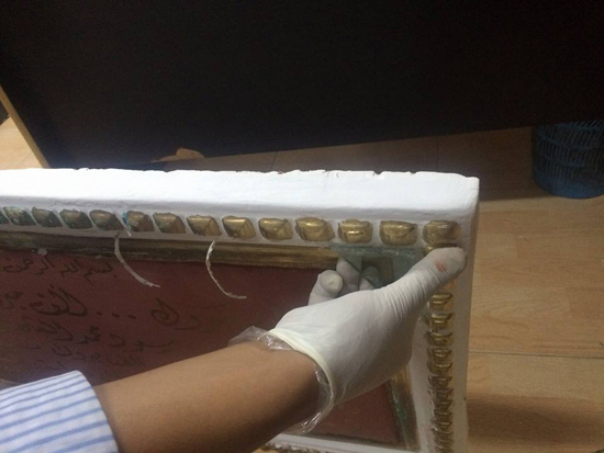 بالصور : احباط تهريب مخدرات بلوحه جبصينية من الاردن الى السعودية بالصور : احباط تهريب مخدرات بلوحه جبصينية من الاردن الى السعودية