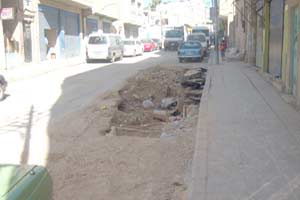 العثور على جثة طفل ملطخة بالدماء في الغويرية العثور على جثة طفل ملطخة بالدماء في الغويرية