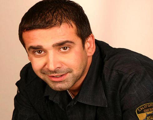 كريم عبدالعزيز يطرح ''الفيل الازرق'' في عيد الربيع كريم عبدالعزيز يطرح ''الفيل الازرق'' في عيد الربيع