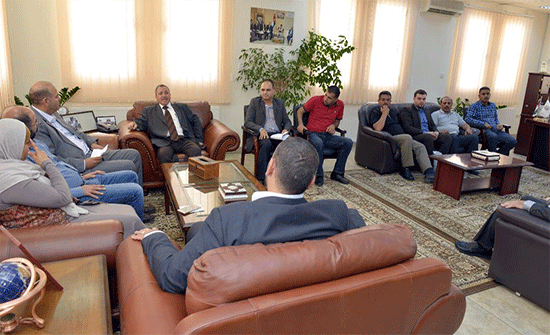 الحوراني يلتقي أعضاء مجلس نقابة المهندسين في الطفيلة الحوراني يلتقي أعضاء مجلس نقابة المهندسين في الطفيلة