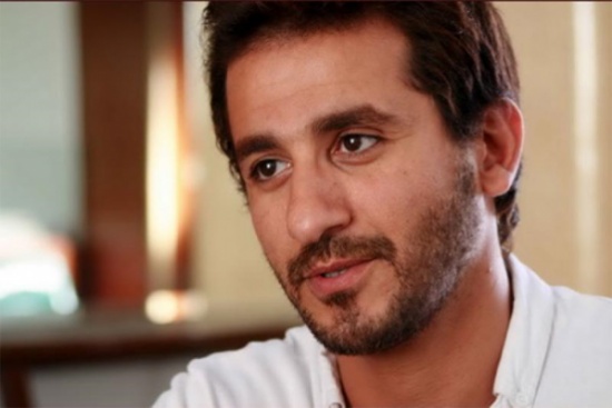 أحمد حلمي يرفض انتقاده بسبب انتاجه مسلسل لزوجته أحمد حلمي يرفض انتقاده بسبب انتاجه مسلسل لزوجته