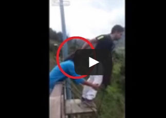 شاهد ماذا فعل بشعر صديقه بعدما قرر القفز