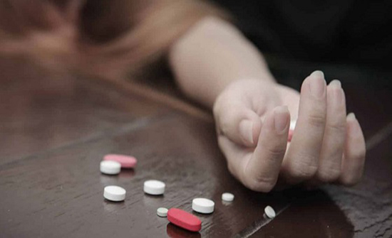 مصرية إنتحرت بسم فئران بعد خلاف مع خطيبها! مصرية إنتحرت بسم فئران بعد خلاف مع خطيبها!