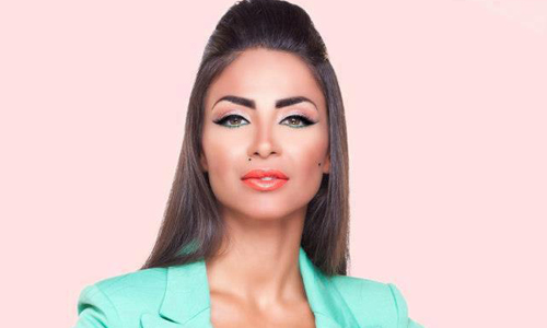 بالصورة : رسالة رومانسية من دوللي شاهين لزوجها في عيد زواجهما السادس