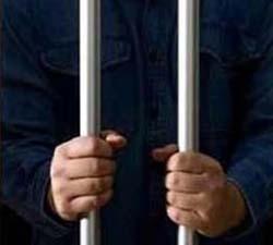 القبض على احد المطلوبين في عدة قضايا 