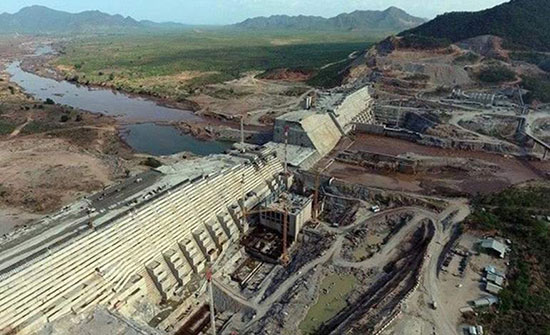 إثيوبيا تتحدى مصر: الأرض أرضنا والمياه مياهنا ولا توجد قوة تمنعنا من بناء السد
