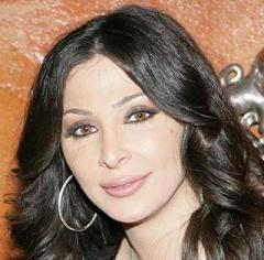 اليسا تغني لراكبي الدراجات
