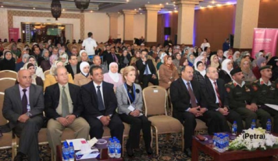 اطلاق مرحلة جديدة من مشروع مدارس عبر الانترنت اطلاق مرحلة جديدة من مشروع مدارس عبر الانترنت